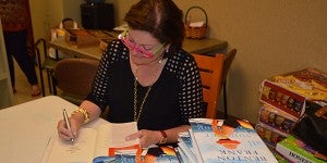 DorotheaBentonFranksigning1