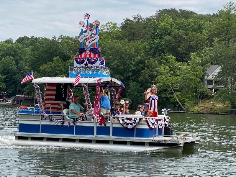 Lake Lanier 2023 Boat Parade The Tryon Daily Bulletin The Tryon