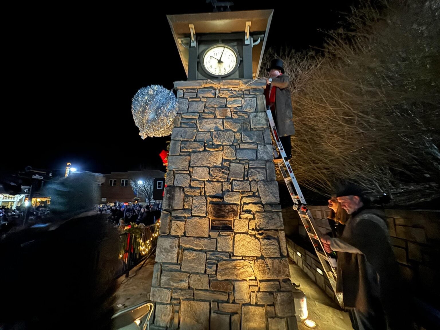 Crowd celebrates New Year's Eve at Tryon Midnight The Tryon Daily