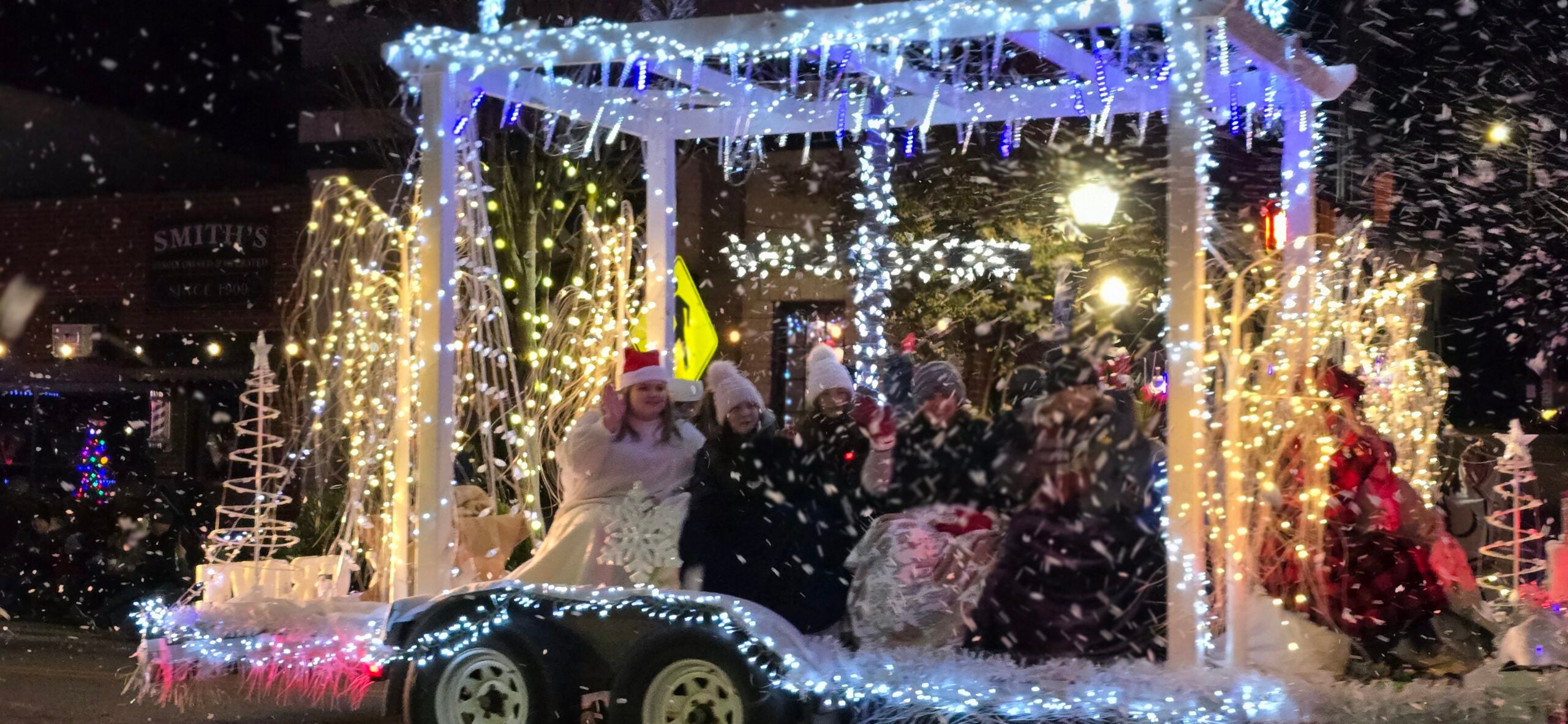 Landrum Christmas Parade lights up downtown The Tryon Daily Bulletin